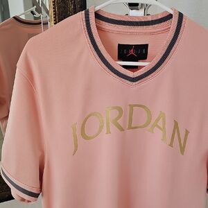 Air Jordan Alphabet Patone Sports Short Sleeve Shirt - Large